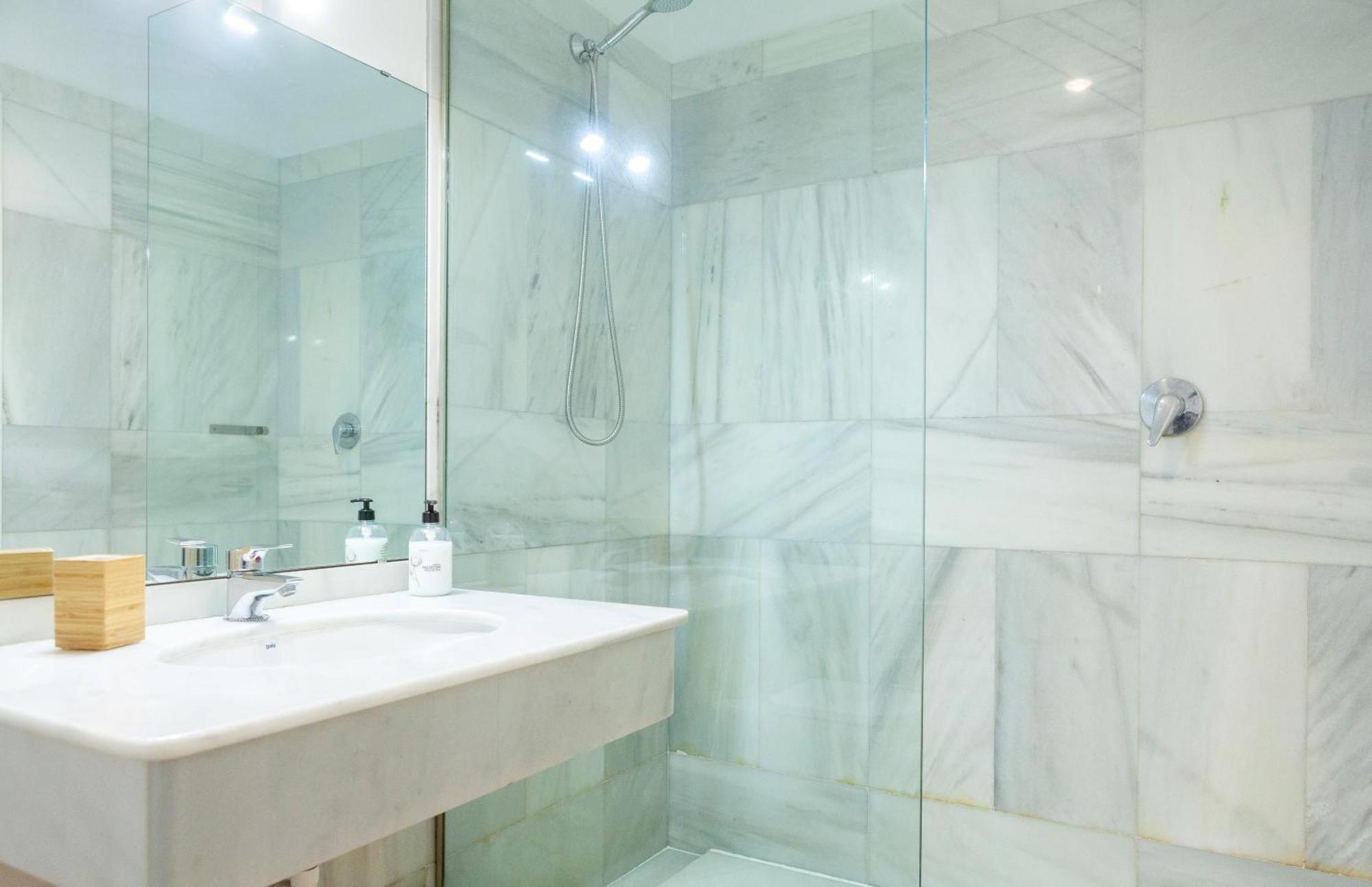 Enjoy Alameda, Patio Privado Y Parking Incluido * Sevilla